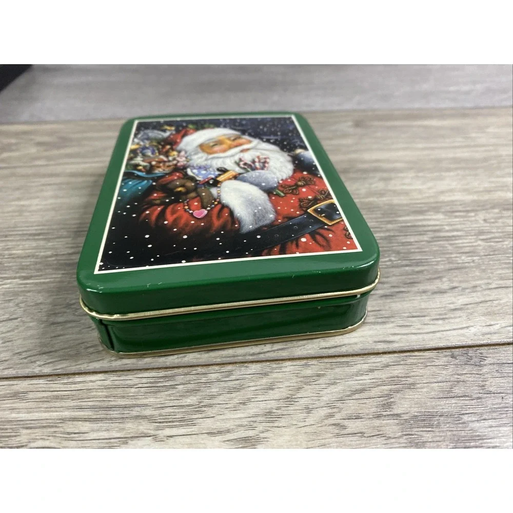 Vintage Lynn Bywaters Christmas Tin Santa 1990 Hong Kong‎